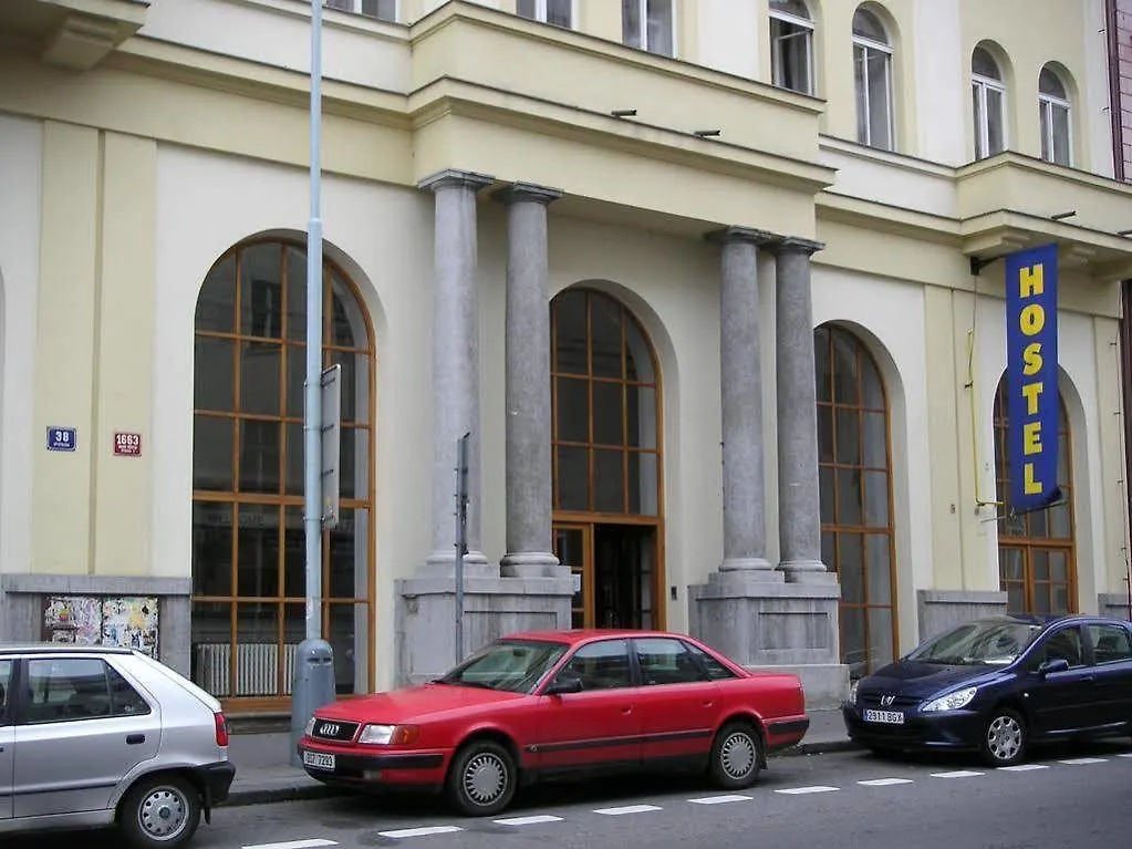 Ats Hostel Jednota Prag